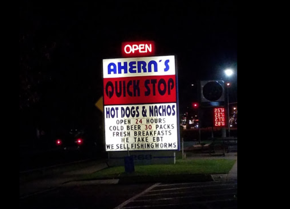 Aherns Stop N Shop in Madras, Oregon